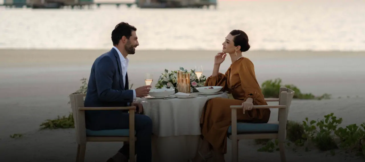 رحلة رومانسية للزوجين إلى منتجع سانت ريجس