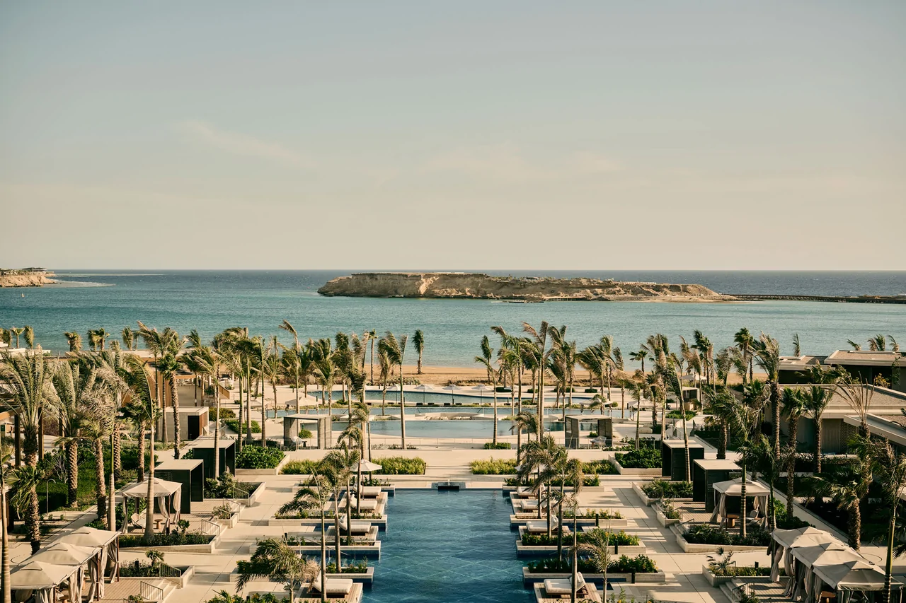 Four Seasons Resort and Residences